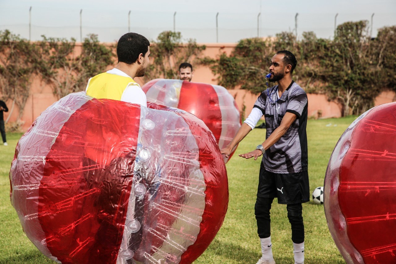 Team building & group games